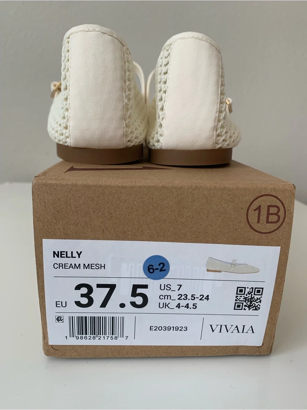 VIVAIA Almond-toe Mary Janes (Nelly)